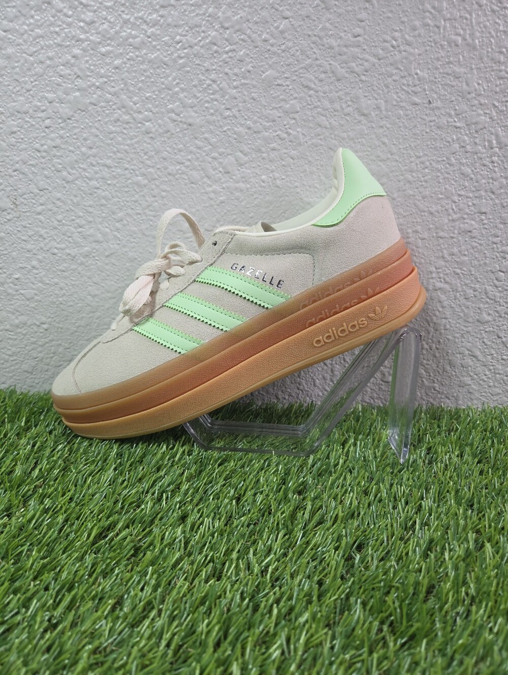 adidas Gazelle Bold J Green Gum Suede Platform / JQ7410 / Youth 6.5, Women's 7.5